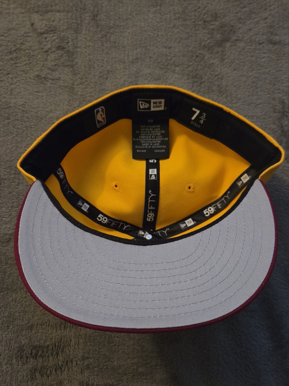 New Era 59Fifty Philadelphia 76ers Gold Burgundy Throwback Fitted Cap Size 7 3/4 - Picture 5 of 5